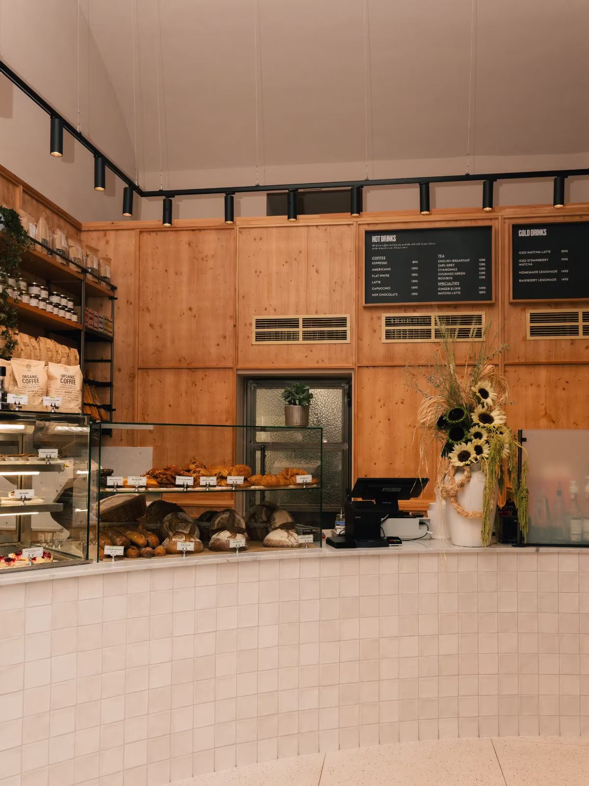 Grand Opening of Le Pain Quotidien in Hungary